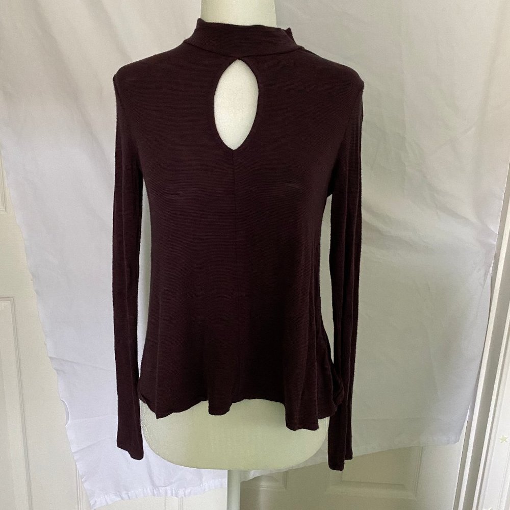 BOGO FREE American Eagle Cut Out Long Sleeve